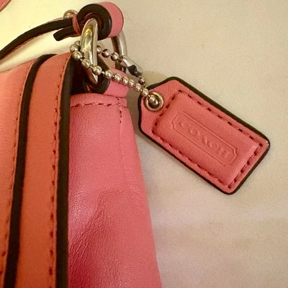 Vintage Coach Kristin Y2K SOFT Leather Flap Snap Small CrossBody Geranium Pink 🌸 - Picture 6 of 8
